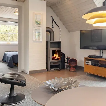 10 Person Holiday In Bl Vand *